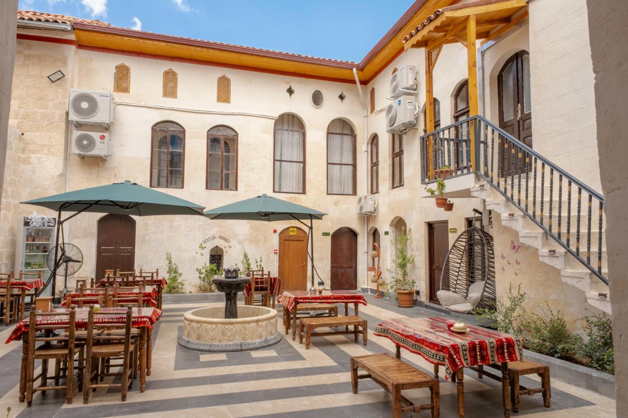 Dostlar Konagi Hotel Sahinbey Екстериор снимка